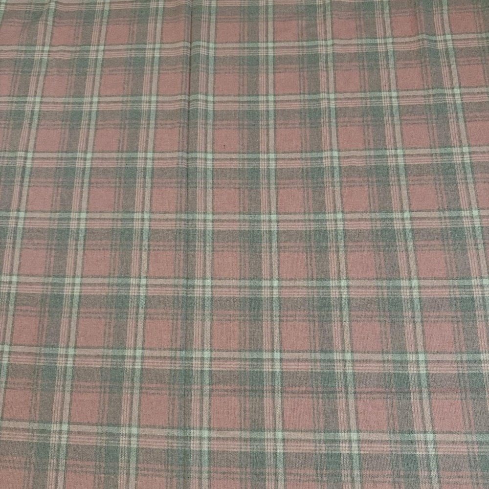 Vintage Woven Fabric 4.25 Yards Pink Gray Plaid 153x62 Reversible Lightweight
